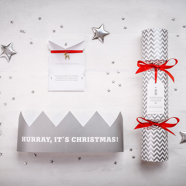 Christmas Cracker Frau