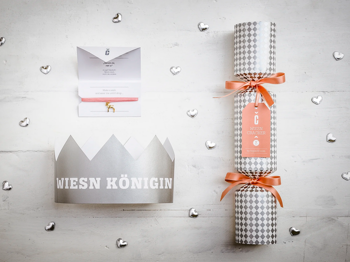 Hope22 Wiesn Cracker mit Rautenmuster, Papierkrone „Wiesn Königin" und goldenem Hirsch-Armband – Knallbonbon zum Oktoberfest